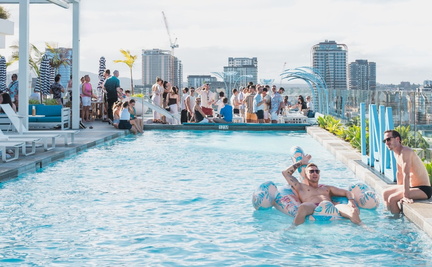 OUT on TOP - Summer Pool Club at Lina Rooftop