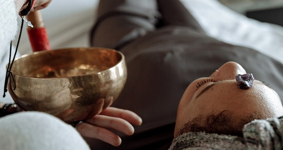 Sound Healing With Tibetan Singing Bowls