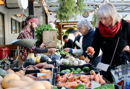 Aquidneck Growers Market .