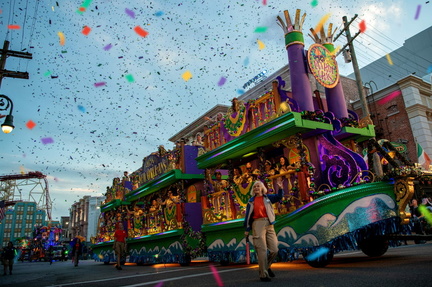 Universal Orlando Mardi Gras Parade