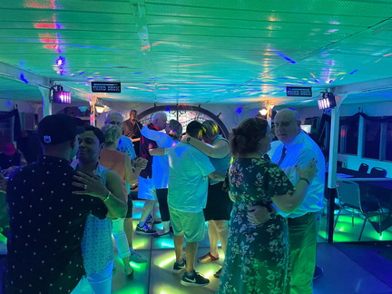 Dinner &amp; Music Cruise