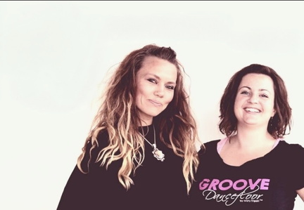 Groove Dancefloor with Sabrina and Isabel