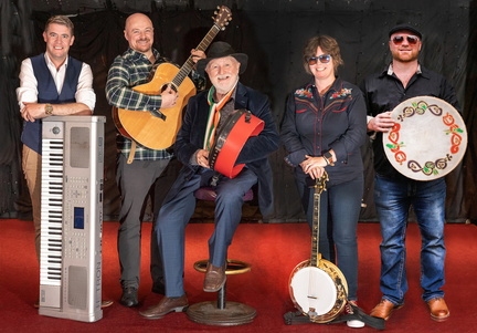 Derek Warfield &amp; The Young Wolfe Tones