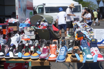 Sneaker &amp; Vintage Clothing Swap Meet