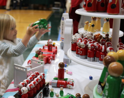 Holiday Market Athens Academy