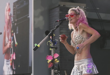 Trashy Annie1