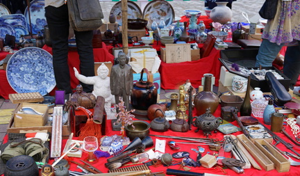 Flea-market-Japan-iStock-530003716-akiyoko-1024x600