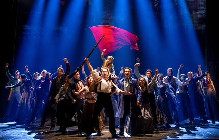 ae.lesmis.review.courtesy