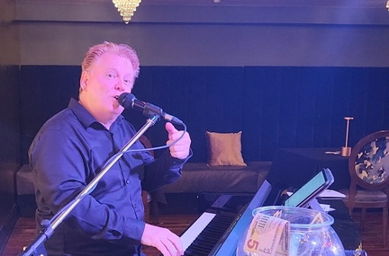 Rock &amp; Roll Piano Show