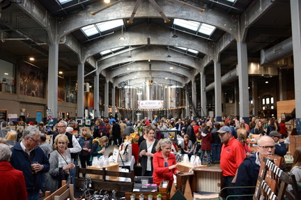 Art On Vine - Rhinegeist Brewery
