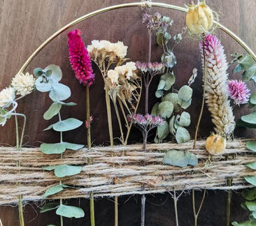 Dried Flower Hoop Art &amp; Fizz