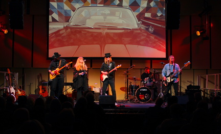 heartbreak-show-music-room-img-1332