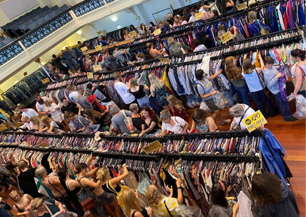 Bath Vintage Kilo Sale