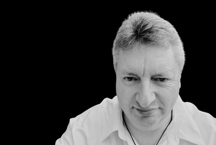 Psychic Show - Peter Dykes