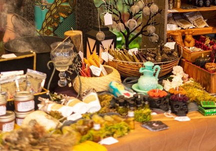 Faerie Faire Spring Market