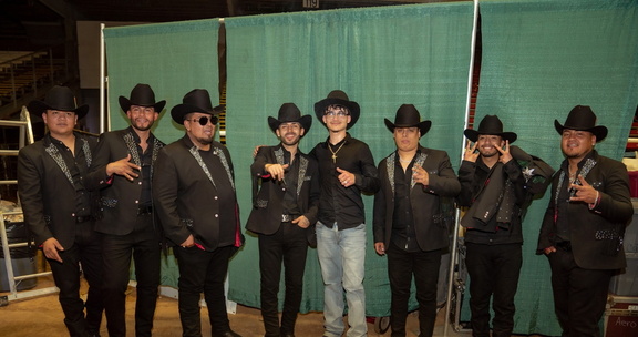 Conjunto Nuevo Amanecer &amp; Mas