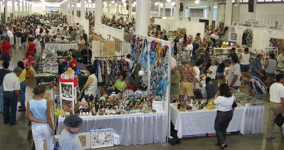 Wiki Wiki One Day Vintage Collectibles &amp; Hawaiian Show