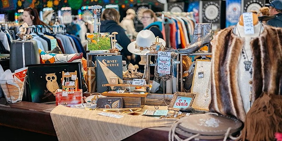 Vintage Market - Foothills.v1