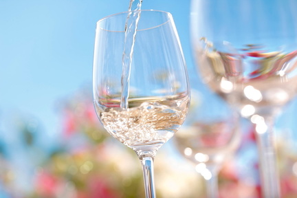 Spring Fling Wine Stroll