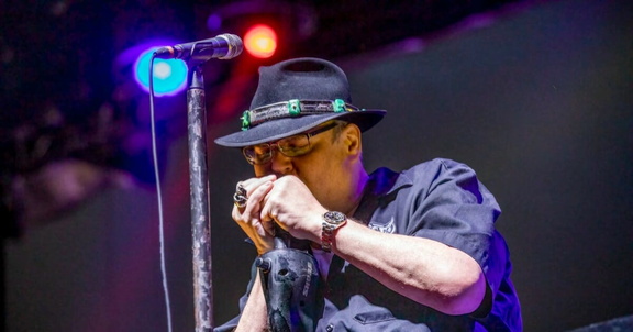 Blues Traveler