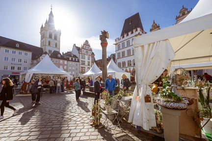 Fruehlingsmarkt Copyright Simon Engelbert