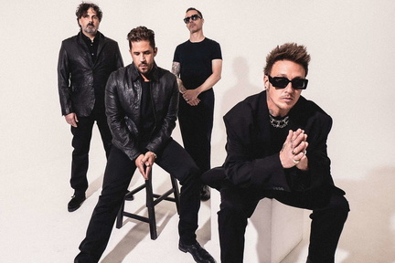 Jacoby-Shaddix-Papa-Roach-092024-3-d5f095f6ace94817a5196be42143a27c
