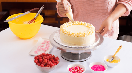 Frost-Funtastic  Cake Decorating Class