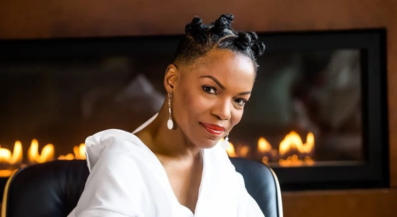 Nnnenna Freelon