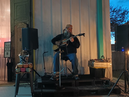 Live Music ..