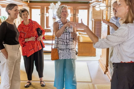 Women-of-the-Martin-House-Tour