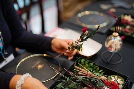 Christmas Party Show Wreath workshop 3-2