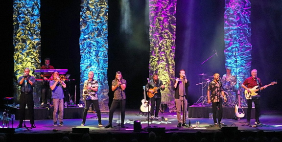 Leonid and Friends  World`s Greatest Chicago Tribute