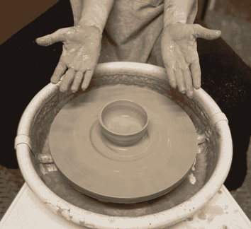 Beginners-Bliss-Pottery-on-the-Wheel-Workshop-Mar-29th