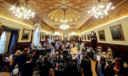 The New Moon Market