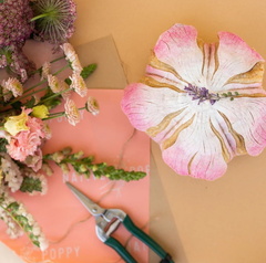 Hand-Tied Flower Arranging + Floral Sourdough Scoring