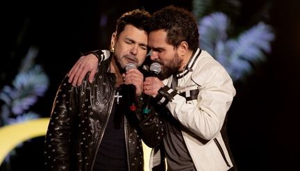 zeze-di-camargo-e-luciano-no-palco