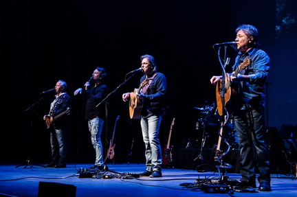 eagles-hotel-california-4