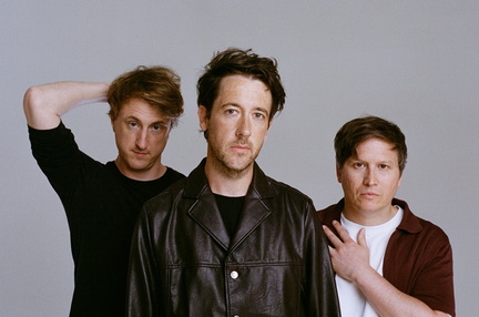 TheWombats_OTO-JuliaGodfrey-2_LEAD