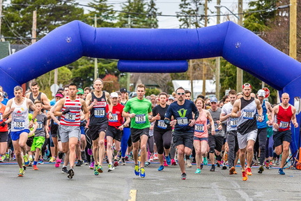 28724827_web1_Esquimalt-5K-start.jpg;w=902;h=602;mode=crop