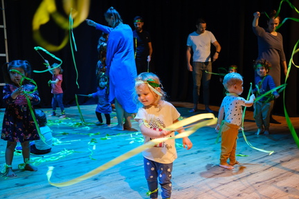 black-cat-theatre_theater-voorstelling-peuters-kleuters_mirakels-van-het-jaar