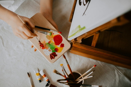 kateryna-hliznitsova-HMvBRIAvif8-unsplash