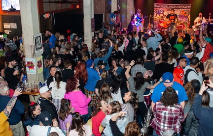 World's Largest '90s Party