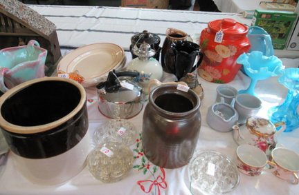 Famous Flea Market &amp; Appraisal Road Show