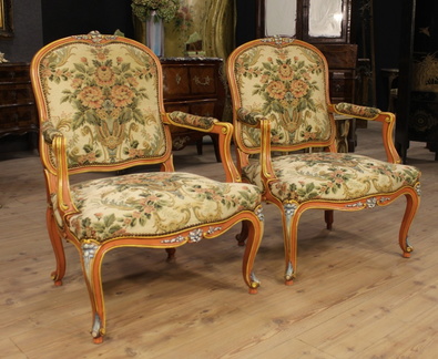 Antiquariato-ligure-e-l-origine-dei-mobili-in-stile-genovese