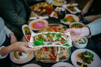 food_ giving_ foodfest davey-gravy-unsplash