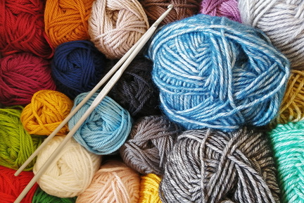 knitting-900x600