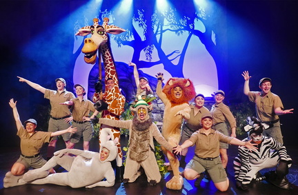 Full_cast_Madagascar.width-1134