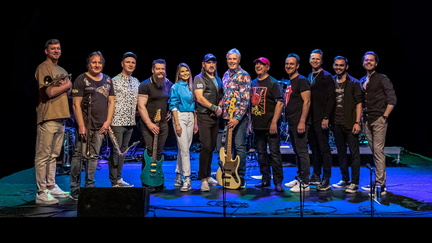 leonid-friends-a-tribute-to-the-music-of-chicago