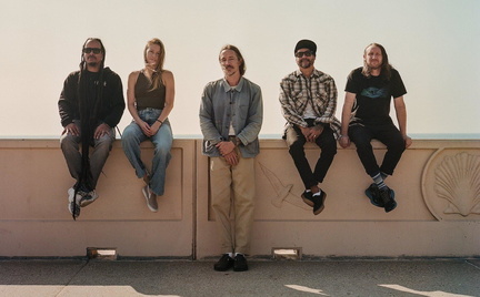 Incubus-Press-Photo-2024-Credit-Shawn Hanna