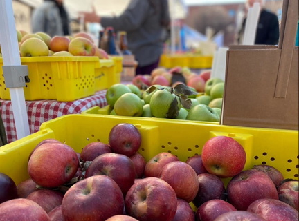 Old Town Farm &amp; Art Market